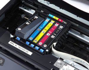 printer tidak keluar warna