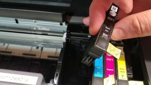 printer tinta hitam tidak keluar